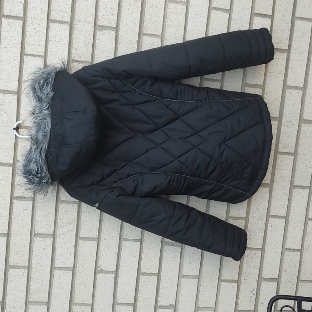 Black Coat* - Picture 10 of 11